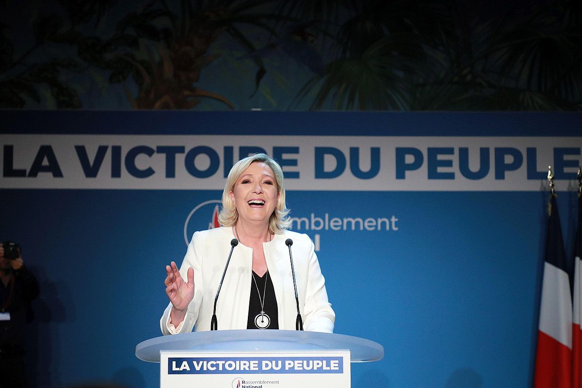 Marine Le Pen BNko burua, atzo arratsean, Parisen. CHRISTOPHE PETIT TESSON / EFE.