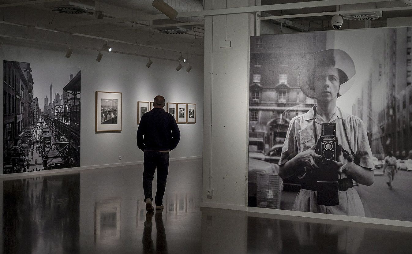 Erretratuak eta kaleko eszenak dira nagusi erakusketan.  ESTATE OF VIVIAN MAIER, COURTESY OF MALOOF COLECTION AND HOWARD GREENBERG GALLERY, NY.