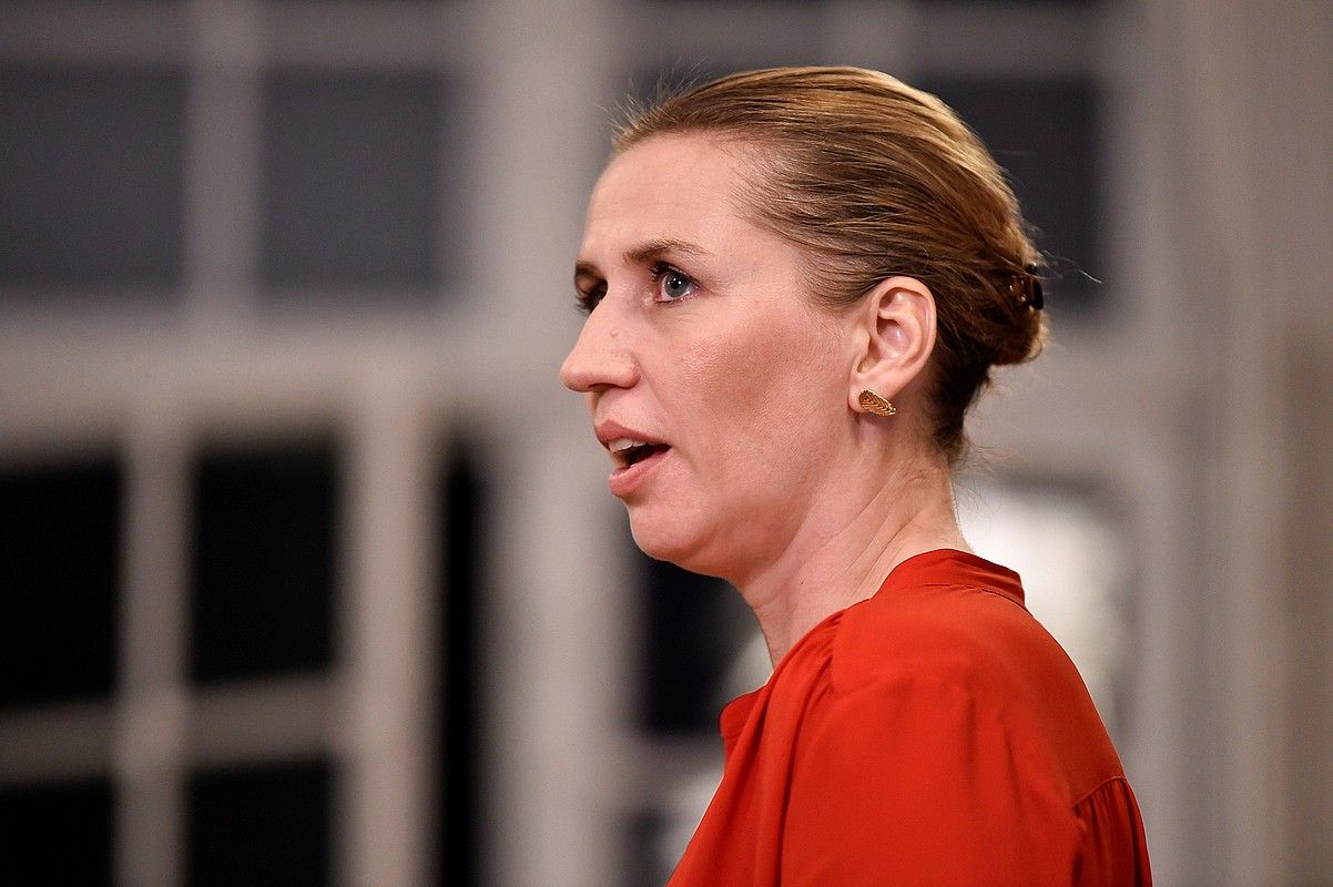 Mette Frederiksen hautagaia, atzo, akordioaren berri ematen. M. C. RASMUSSEN / EFE. Mette Frederiksen hautagaia, atzo, akordioaren berri ematen. M. C. RASMUSSEN / EFE.