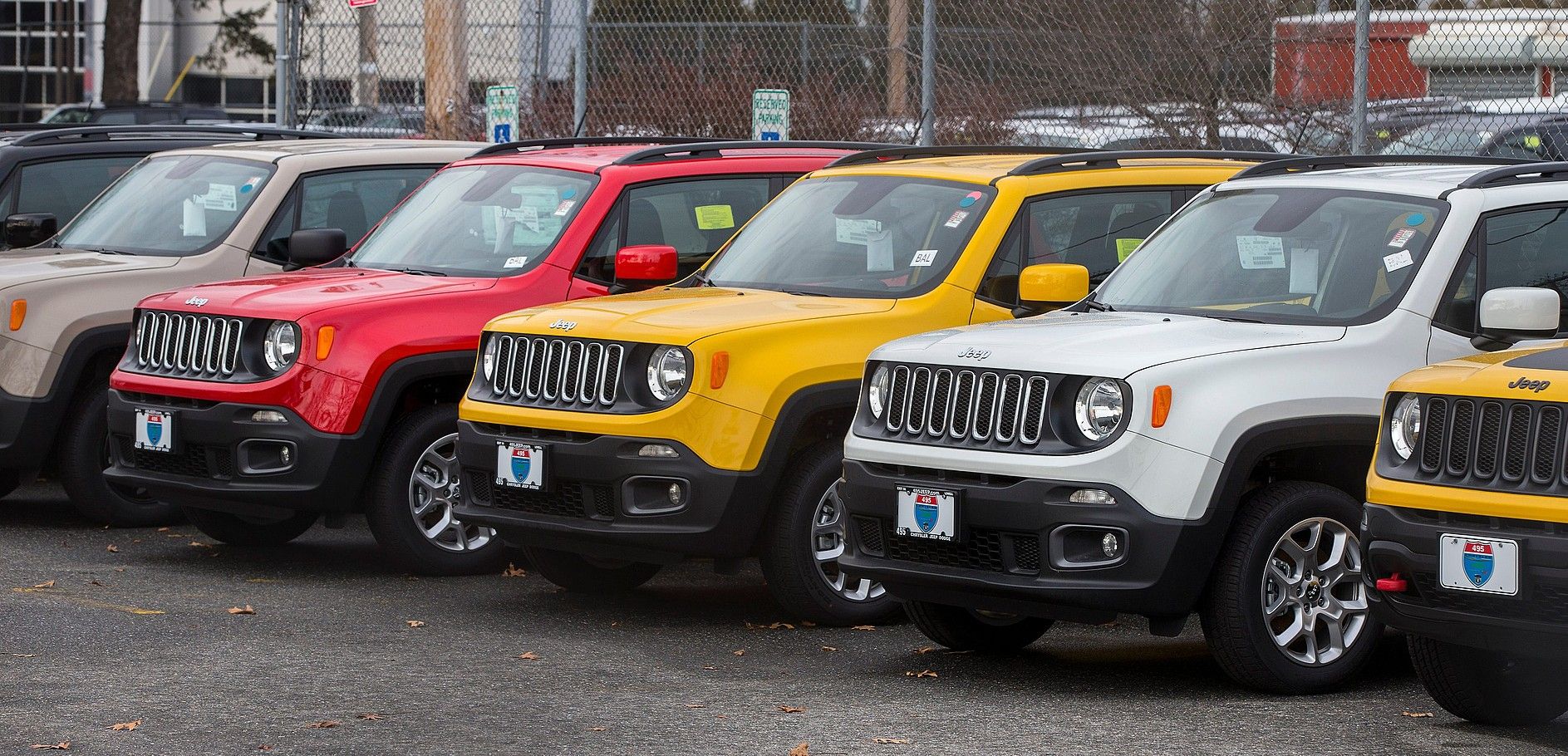 Noranahikoek eta SUV autoek merkatuaren ia erdia lortu dute azken hilabeteetan. CJ GUNTHER/ EFE. Noranahikoek eta SUV autoek merkatuaren ia erdia lortu dute azken hilabeteetan. CJ GUNTHER/ EFE.