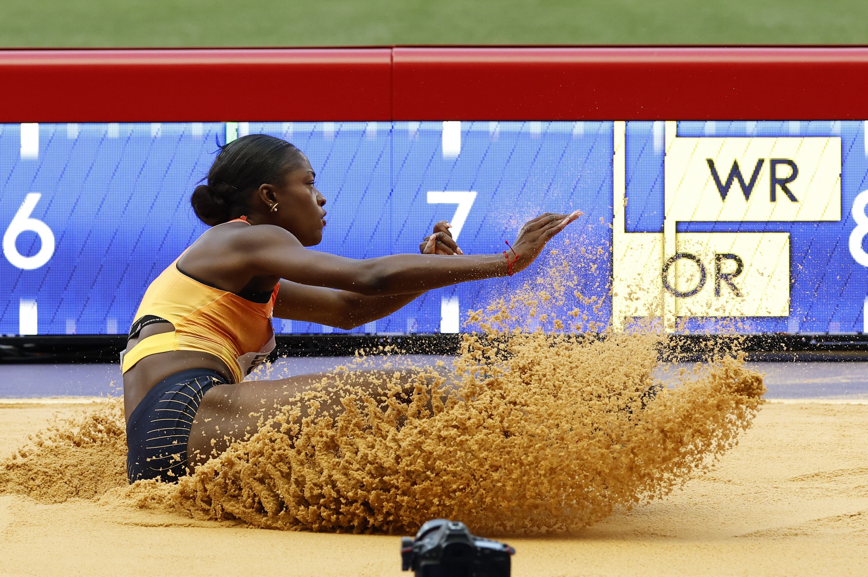 Tessy Ebosele sailkatzeko probetan, gaur. MIGUEL TOÑA / EFE