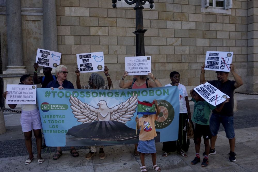 (ID_17230362974965) (/EZEZAGUNA) Annobonen aldeko protesta, Bartzelonan, uztail bukaeran (ID_17230362974965) (/EZEZAGUNA) Annobonen aldeko protesta, Bartzelonan, uztail bukaeran
