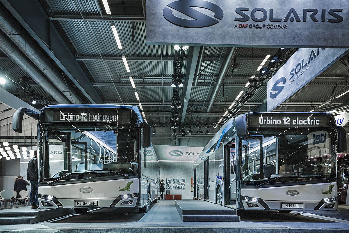 Solaris etxeko Urbino autobusak. URLICH MACIEJ.