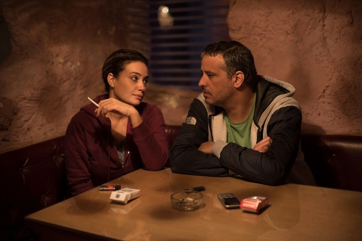 Hinde Boujeema tunisiarraren Le Rêve de Noura filmeko irudi bat; egilearen bigarren lan luzea da. DONOSTIAKO ZINEMALDIA. Hinde Boujeema tunisiarraren Le Rêve de Noura filmeko irudi bat; egilearen bigarren lan luzea da. DONOSTIAKO ZINEMALDIA.