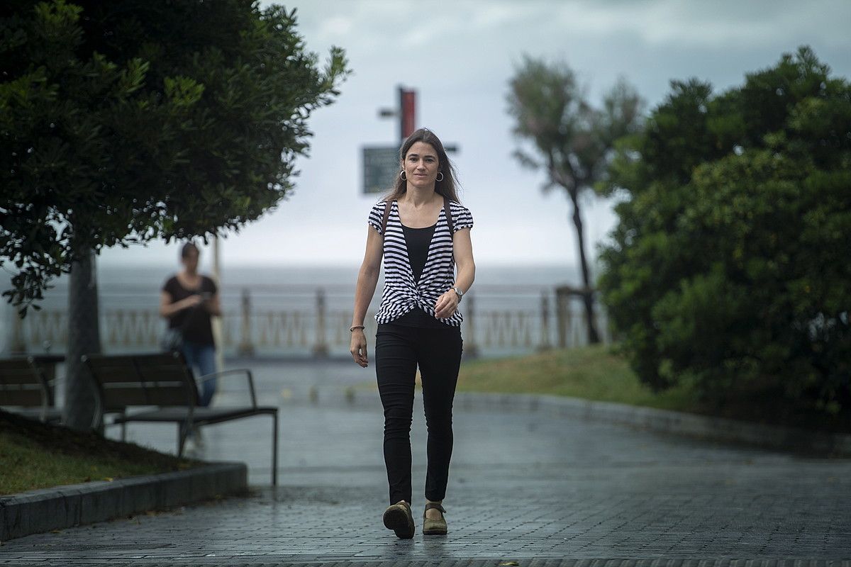 Aiora Jaka itzultzailea, Donostian. JON URBE / FOKU.