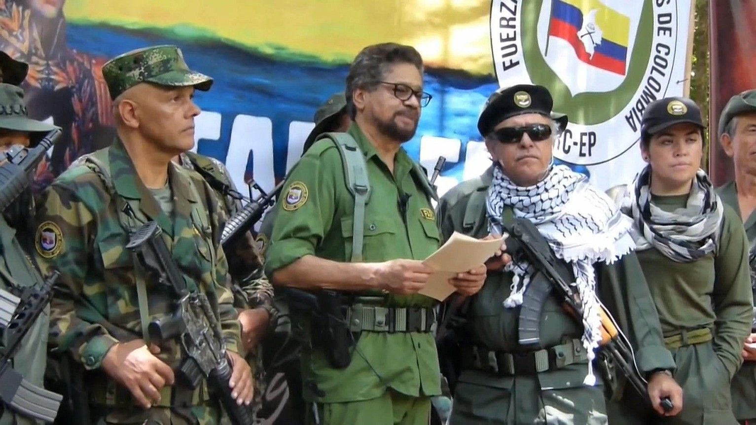 Ivan Marquez eta Jesus Santrich FARC-EPko buru ohitzat jo izan dira, eta haiek atzemateko agindu du JEPek, besteak beste. EFE.