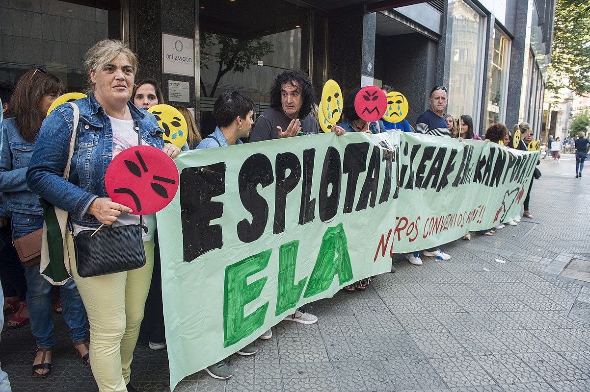 ELAren protesta atzo, Bilbon. MONIKA DEL VALLE / FOKU.