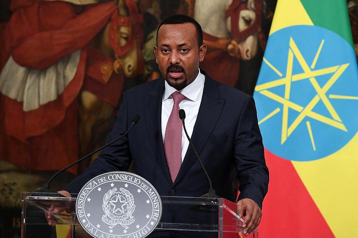 Abiy Ahmed Etiopiako presidentea, urtarrilean Erroman eginiko prentsaurreko batean. ALESSANDRO DI MEO / EFE.