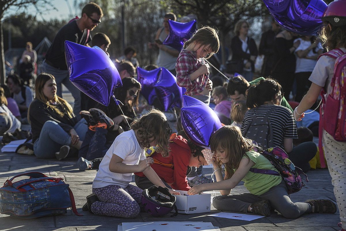 Majarenasen eta Izarren aldeko ekitaldi bat, artxiboko irudi batean. J. URBE / FOKU.