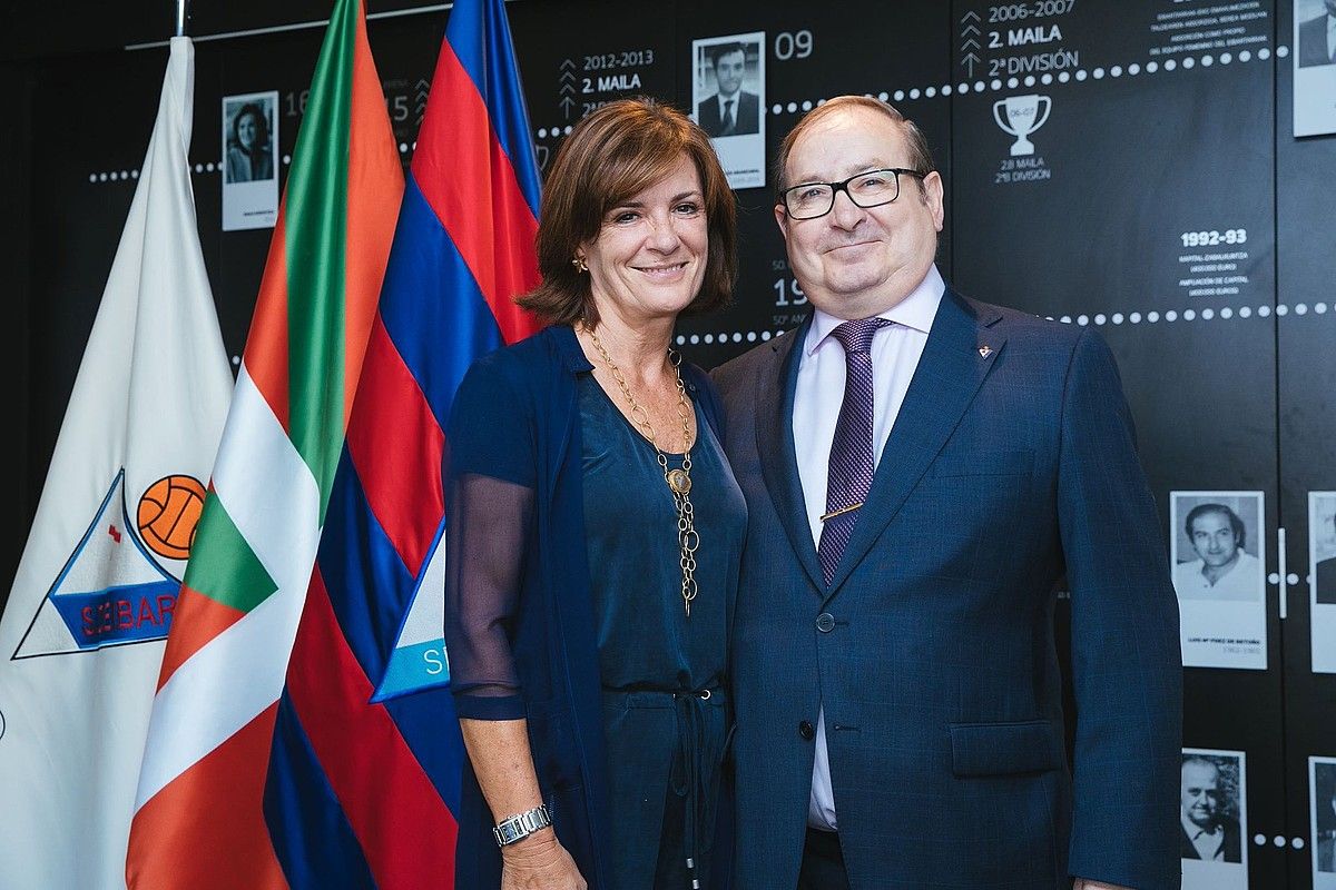 Amaia Gorostiza eta Juan Luis Mardaras, artxiboko argazki batean. EIBAR.