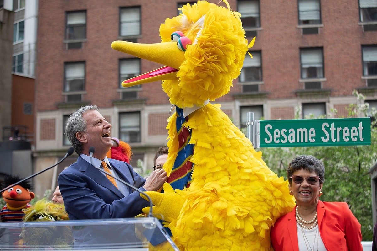 Big Bird, New Yorkeko Sesame Street kalearen inaugurazioan. ED REED / EFE.