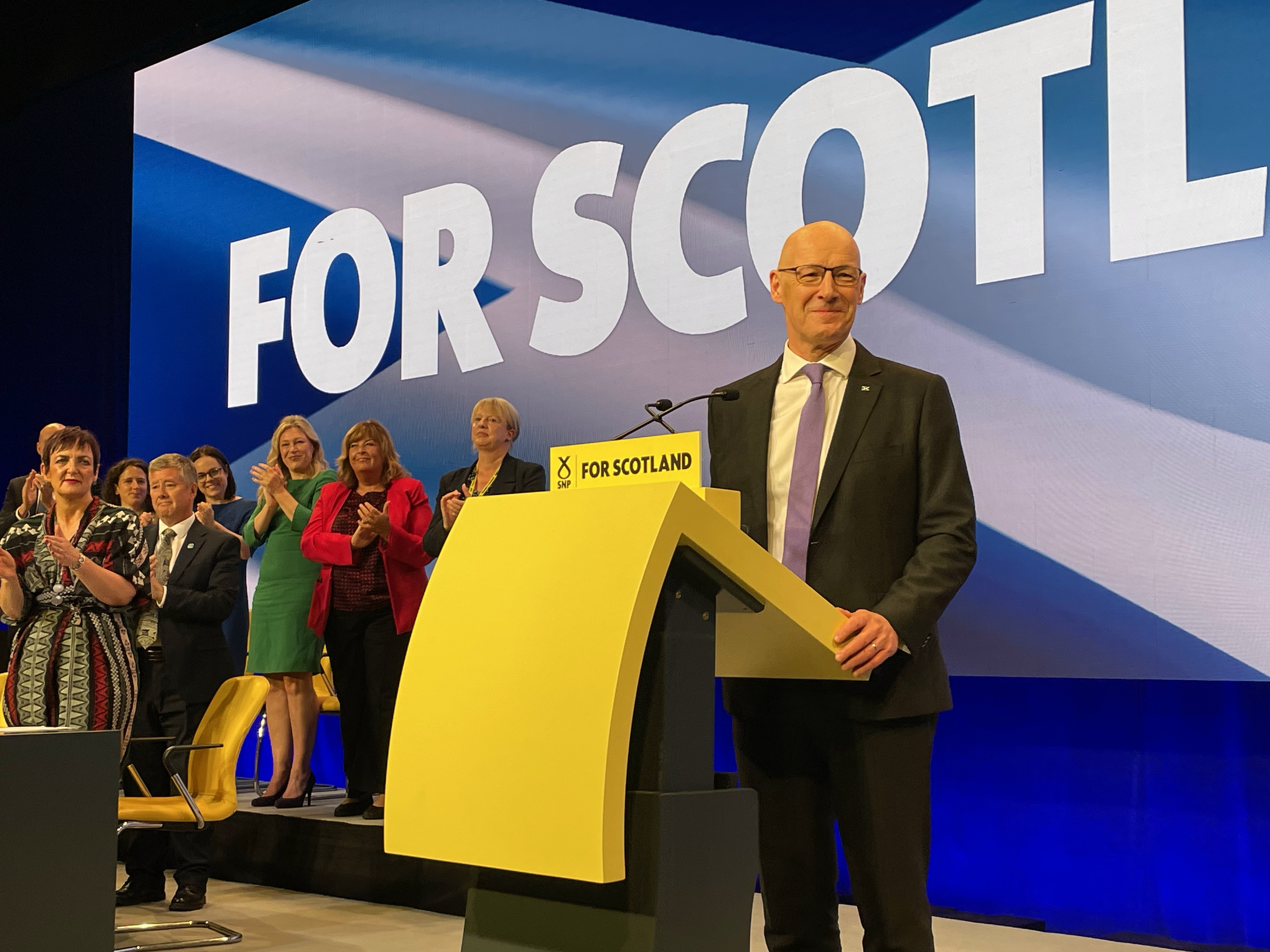 John Swinney Eskoziako lehen ministro eta SNPren buruzagia, alderdiaren kongresuan, hilaren 1ean, Edinburgon. SUSANA BLAYA / EFE John Swinney Eskoziako lehen ministro eta SNPren buruzagia, alderdiaren kongresuan, hilaren 1ean, Edinburgon. SUSANA BLAYA / EFE
