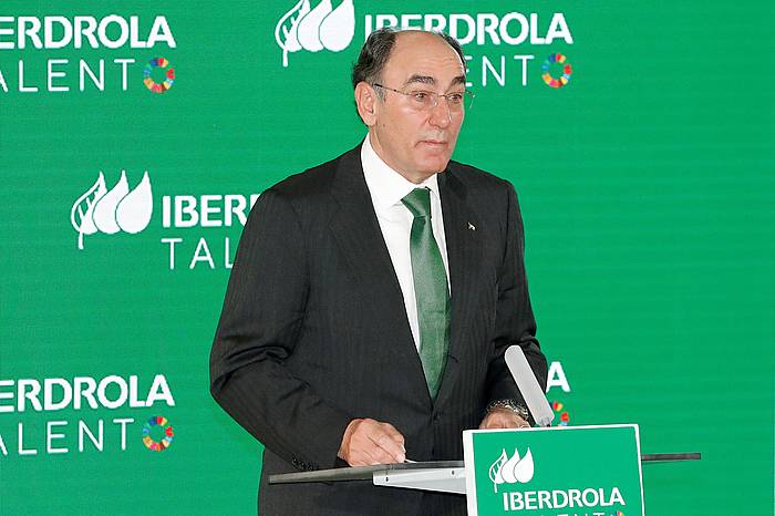 Ignacio Galan Iberdrolaren presidentea. ZIPI
