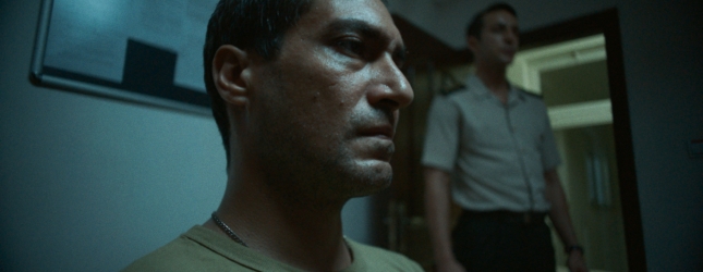 The edge of the night filmeko irudi bat The edge of the night filmeko irudi bat