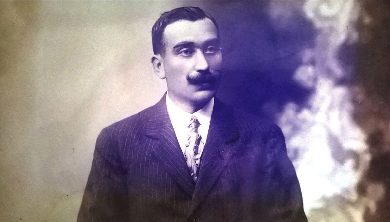 Federiko Garralda Argontz Otsagabiko albaitari, idazle eta euskaltzalearen erretratua. BERRIA. Federiko Garralda Argontz Otsagabiko albaitari, idazle eta euskaltzalearen erretratua. BERRIA.