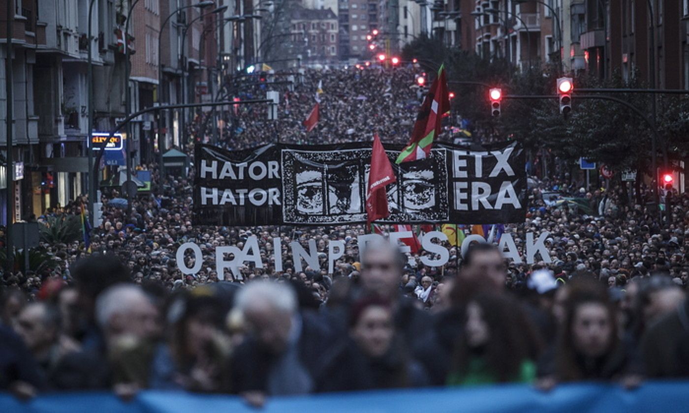 Iaz Orain Presoak lelopean Bilbon egin zen manifestazioaren irudi bat. ARITZ LOIOLA / FOKU. Iaz Orain Presoak lelopean Bilbon egin zen manifestazioaren irudi bat. ARITZ LOIOLA / FOKU.