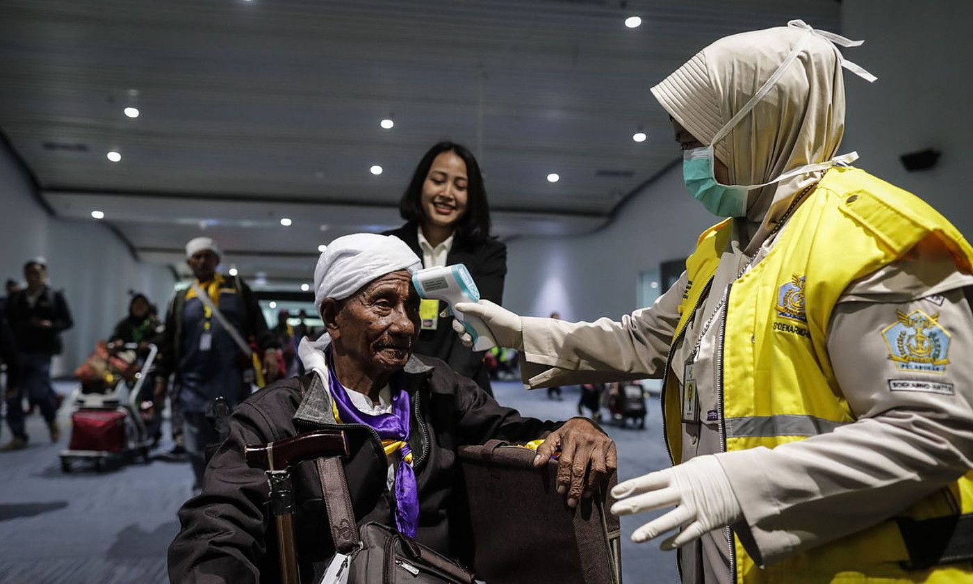 Wuhango merkatuan saltzen diren animalien zerrenda, Txinan. YAN XIAOJUN.