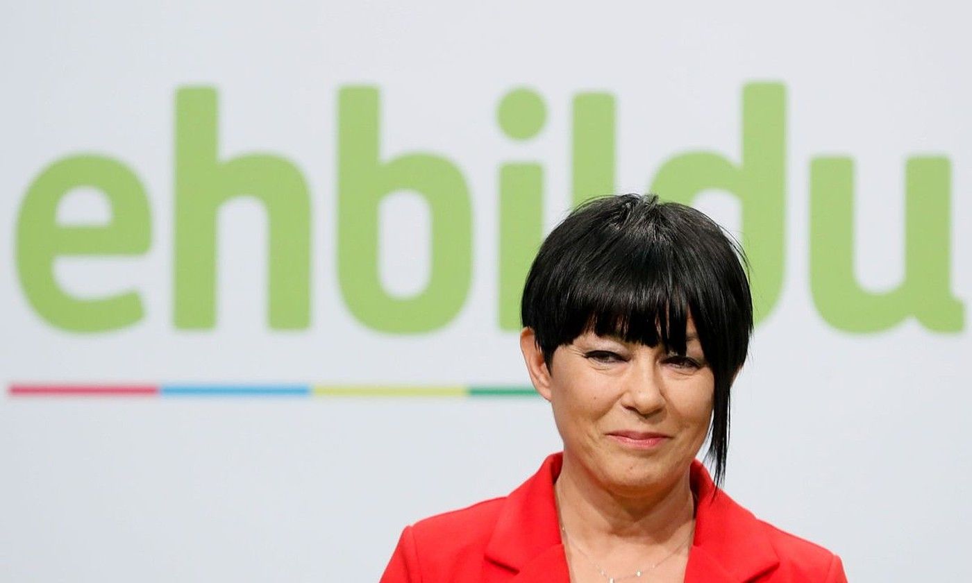 Maddalen Iriarte, atzo zortzi, EH Bilduko Mahai Politikoak bere hautagaitza proposatu ostean. JUAN HERRERO / EFE. Maddalen Iriarte, atzo zortzi, EH Bilduko Mahai Politikoak bere hautagaitza proposatu ostean. JUAN HERRERO / EFE.