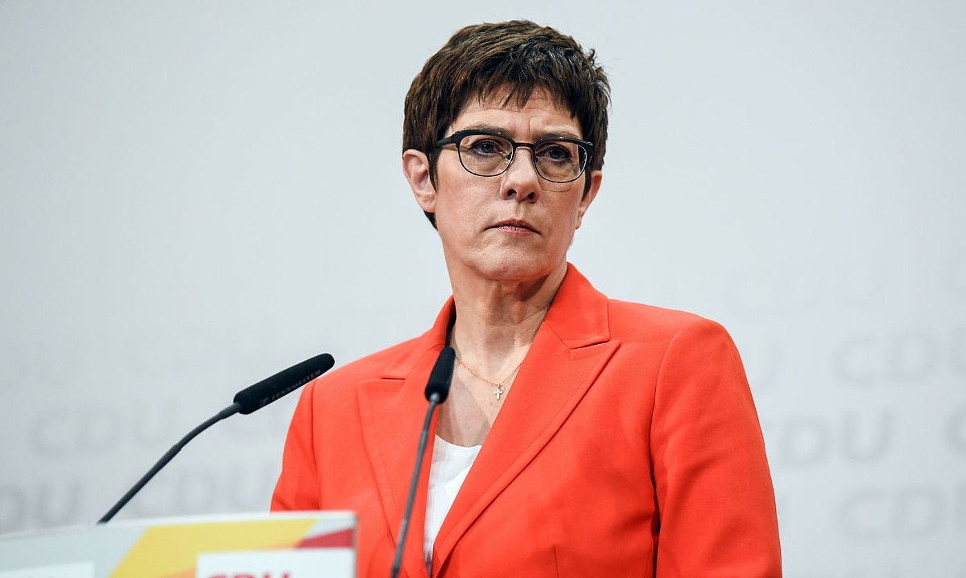 Annegret Kramp-Karrenbauer CDUko presidentea, atzo, Berlinen. FILIP SINGER / EFE.