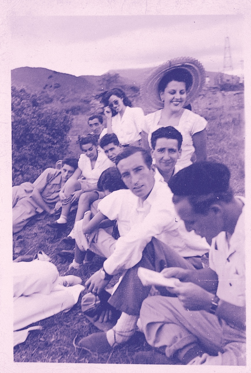 Eusko Gaztediren irteera batean, Venezuelan. JAKIN ETA MARTIN UGALDEREN FAMILIA Eusko Gaztediren irteera batean, Venezuelan. JAKIN ETA MARTIN UGALDEREN FAMILIA
