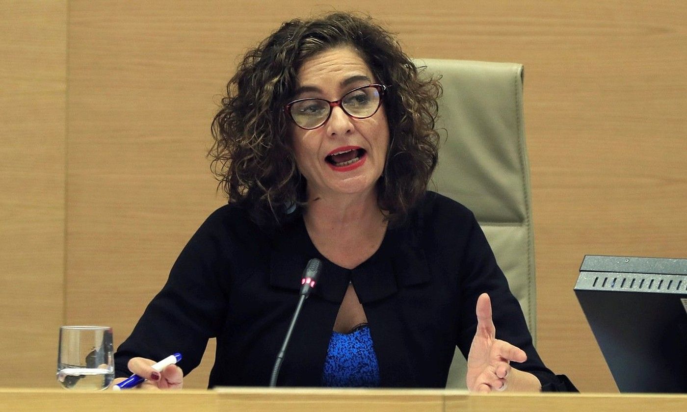 Maria Jesus Montero ogasun ministroa, artxiboko irudi batean. FERNANDO ALVARADO / EFE.