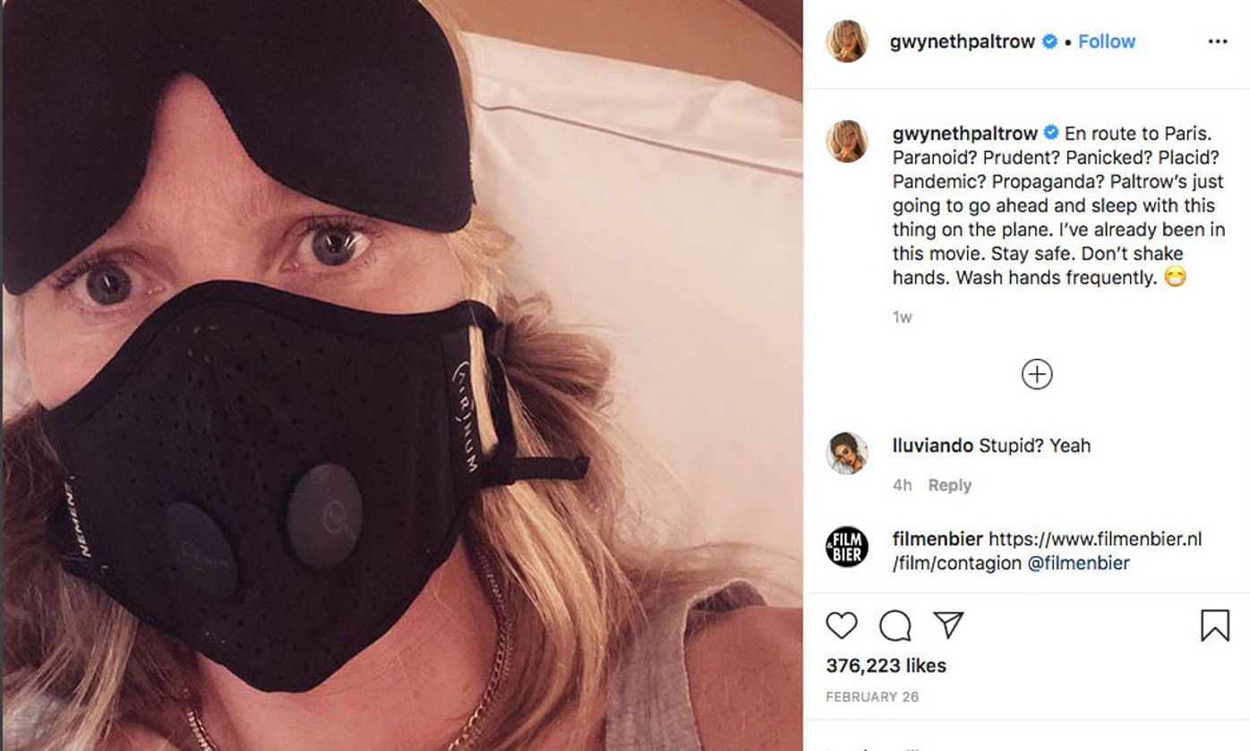 Gwyneth Paltrow aktorea, 69 euro balio duen Airium maskararekin. - / -.