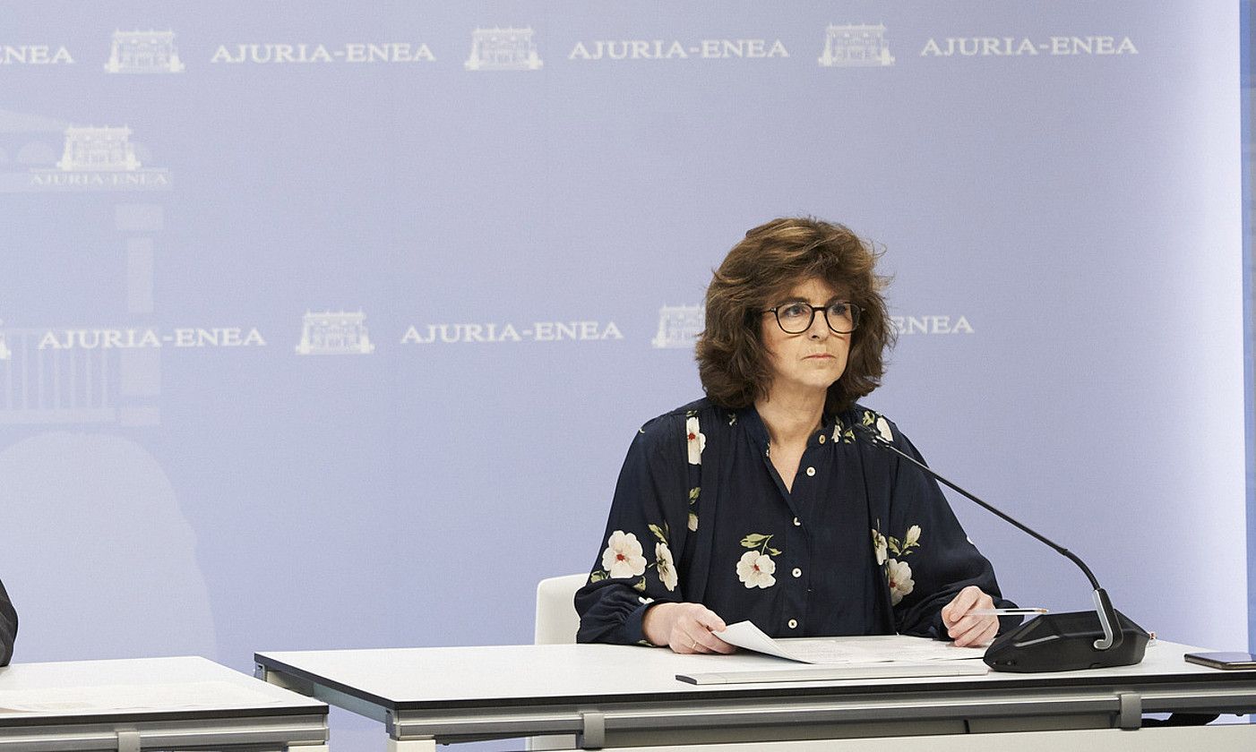 Nekane Murga Jaurlaritzako Osasun sailburua, atzoko agerraldian. IREKIA. Nekane Murga Jaurlaritzako Osasun sailburua, atzoko agerraldian. IREKIA.