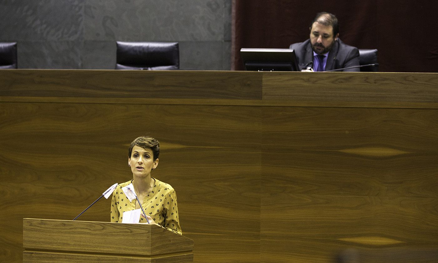 Maria Txibite Nafarroako Gobernuko presidentea, atzo, Nafarroako Parlamentuan. BERRIA.