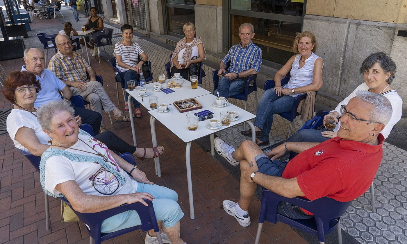 Argazkigintzako ikasleak, joan den astean Donostian egin zuten topaketan. ANDONI CANELLADA / FOKU.