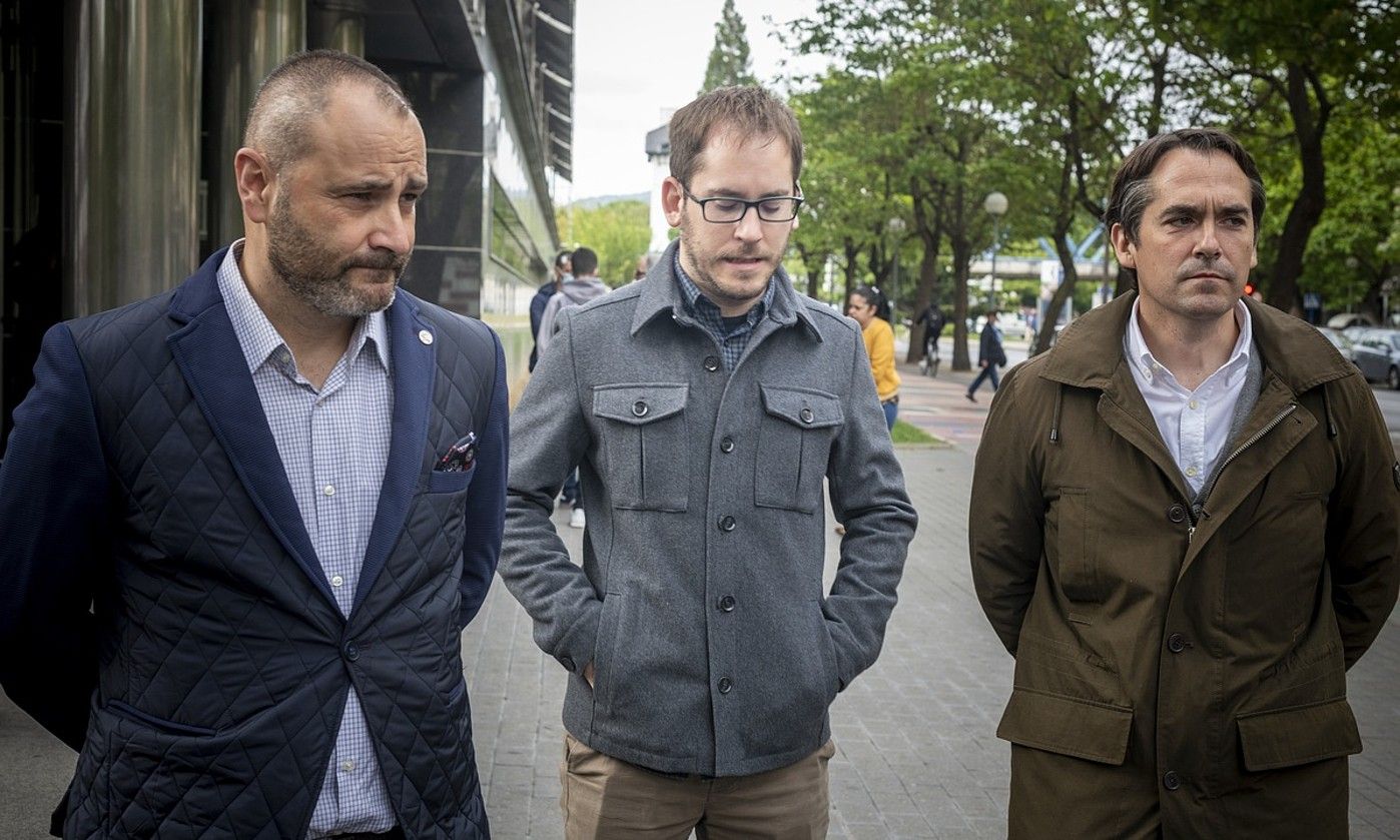 Iker Ruiz de Egino EAko bozeramailea, auzitegira sartzear. JAIZKI FONTANEDA / FOKU. Iker Ruiz de Egino EAko bozeramailea, auzitegira sartzear. JAIZKI FONTANEDA / FOKU.