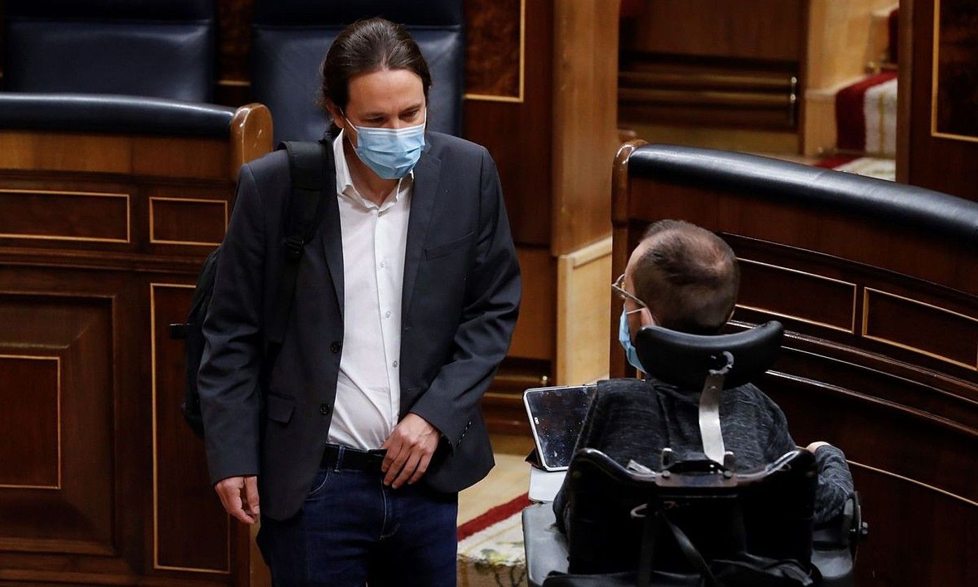 Iglesias eta Echenique UPkoak, herenegun, Kongresuan. BALLESTEROS / EFE.