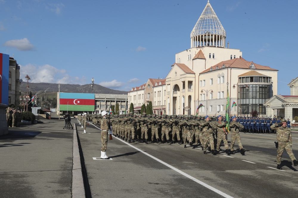 Azerbaijango tropak Stepanakerten, iazko azaroan. EFE Azerbaijango tropak Stepanakerten, iazko azaroan. EFE