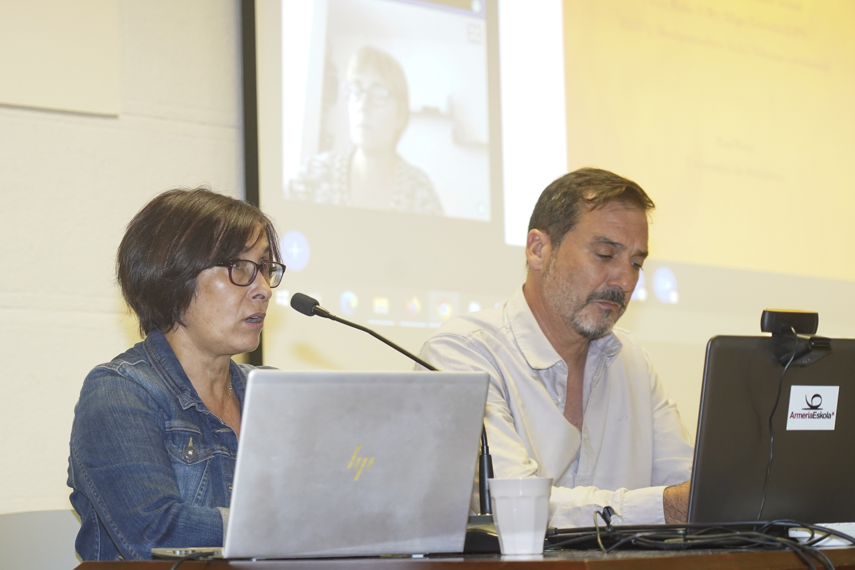 Zelai Nikolas eta Iñigo Urrutia, Telesforo Monzon Laborategiak antolatutako beste jardunaldi batean. MONIKA DEL VALLE / FOKU
