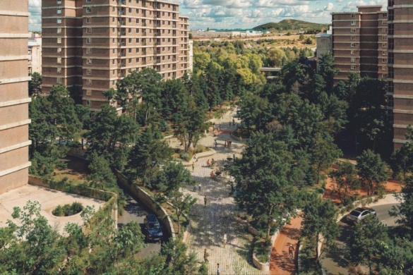 Labit Group etxeak Iruñeko Sanduzelai auzoa eraldatzeko ondutako 'Mas barrio y menos barreras' proiektuko irudi bat. IRUÑEKO UDALA Labit Group etxeak Iruñeko Sanduzelai auzoa eraldatzeko ondutako 'Mas barrio y menos barreras' proiektuko irudi bat. IRUÑEKO UDALA