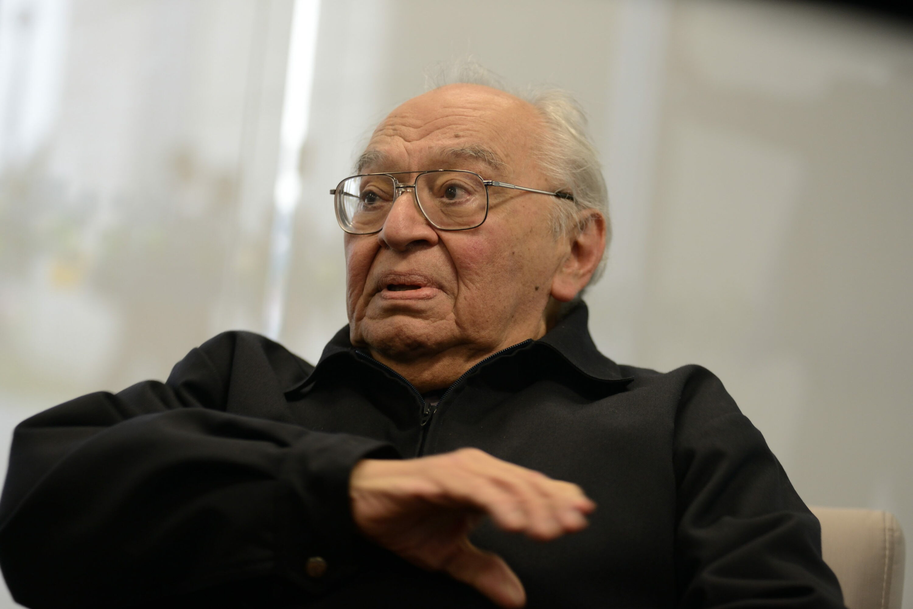 Gustavo Gutierrez, artxiboko irudi batean. RAUL GARCIA / EFE