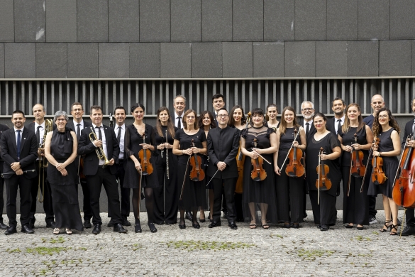 Nafarroako Sinfonia Orkestra, Iruñeko Baluarteko plazan egindako artxiboko argazki batean. ZORONGO Nafarroako Sinfonia Orkestra, Iruñeko Baluarteko plazan egindako artxiboko argazki batean. ZORONGO