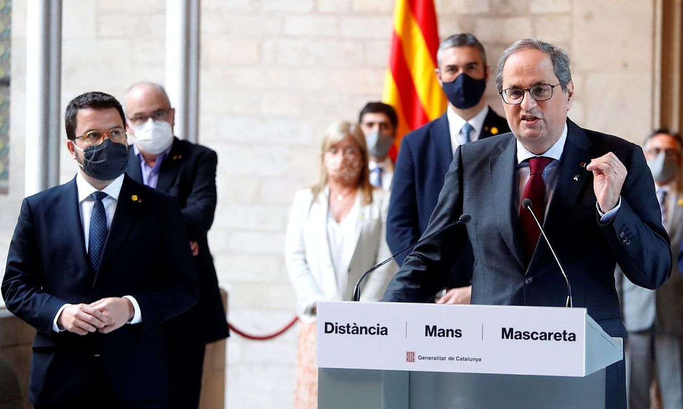 Quim Torra Kataluniako presidente ohia, inhabilitazioaren ondorengo adierazpen instituzionalean. MARTA PEREZ / EFE.