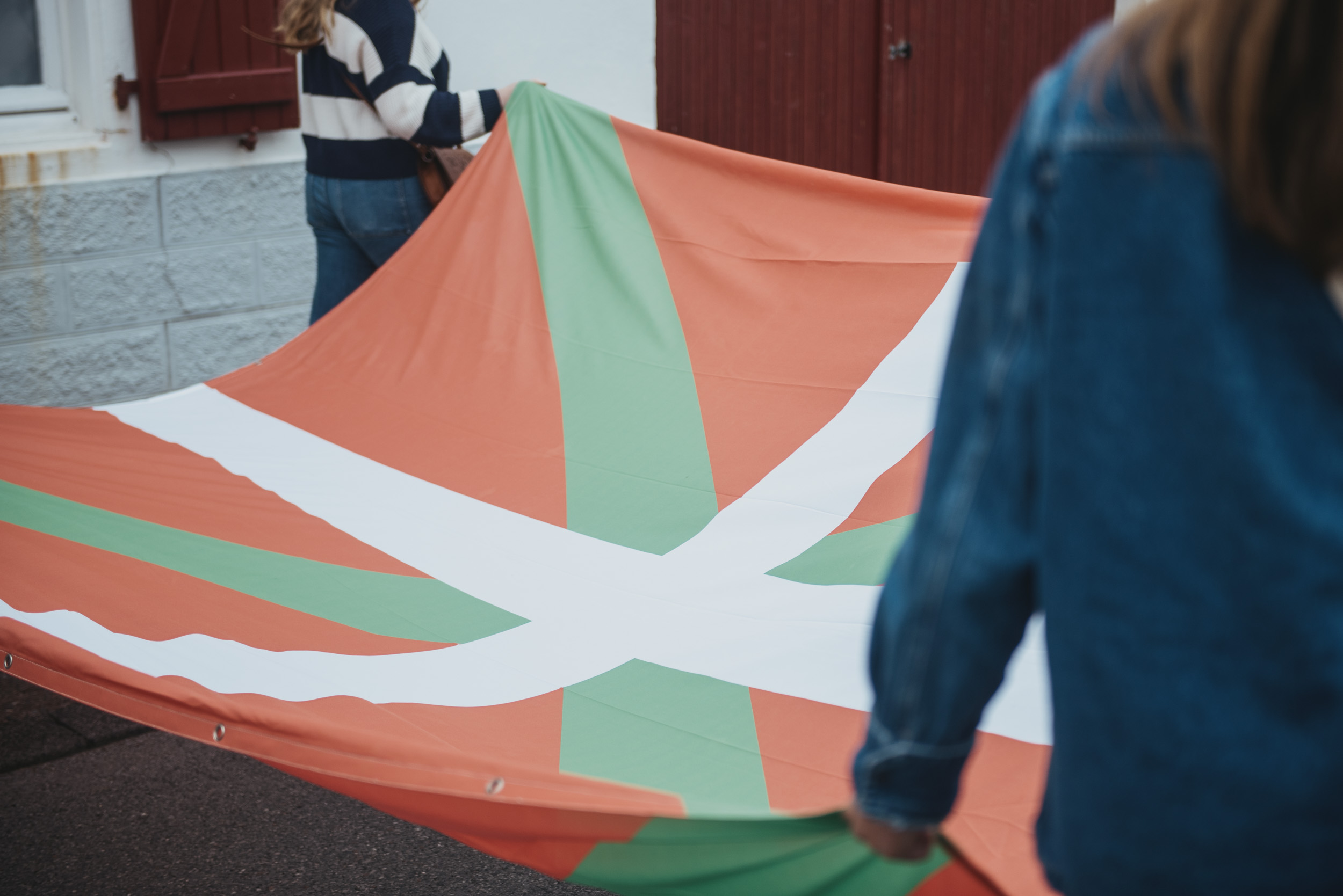 Ikurrina, manifestazio batean. GUILLAUME FAUVEAU