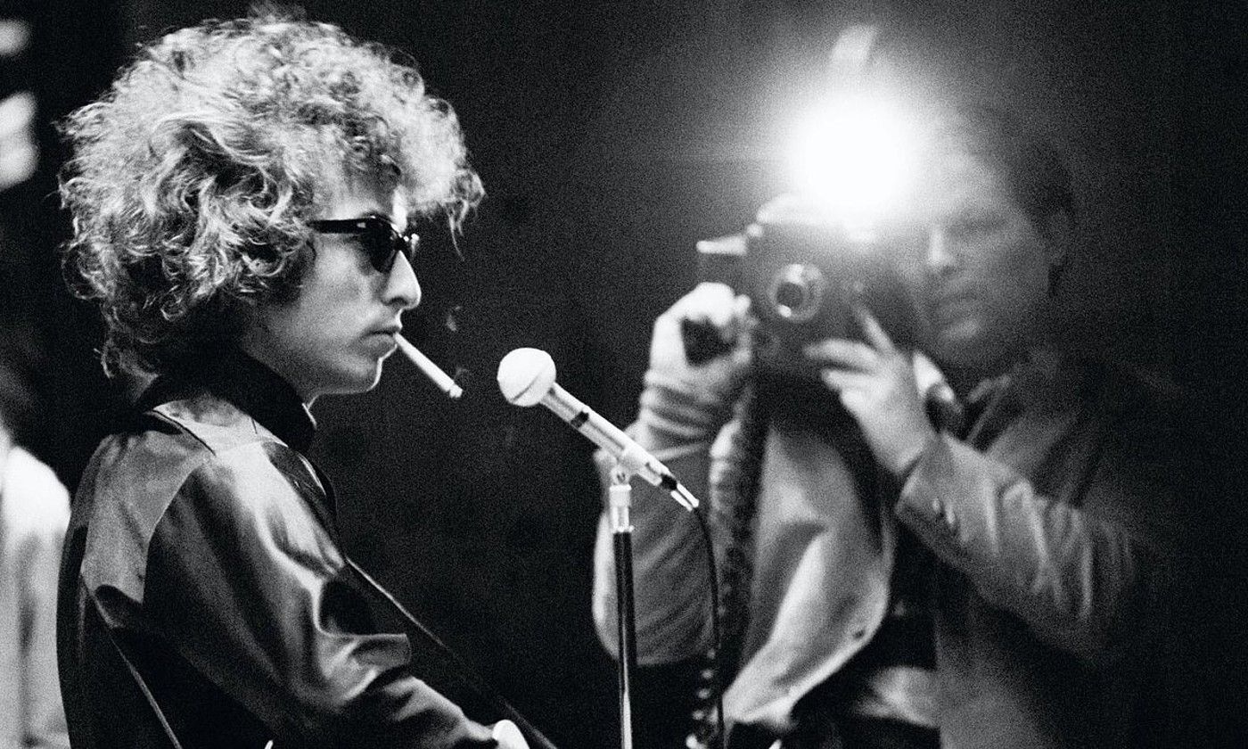 Bob Dylanen ibilbide artistikoko piezarik esanguratsuenak errezitatuko dituzte Dylan dosia-n. BERRIA. Bob Dylanen ibilbide artistikoko piezarik esanguratsuenak errezitatuko dituzte Dylan dosia-n. BERRIA.