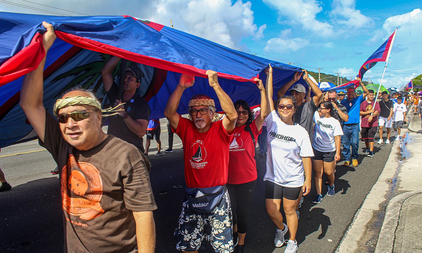 Independentziaren aldeko manifestazio bat egin zuten duela urtebete Guam uhartean. MICHAEL L. BEVACQUA.