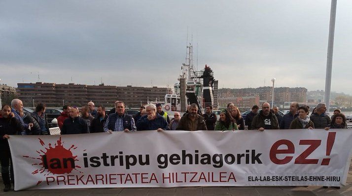 Ibaizabal atoiontziko makinen buruaren heriotza salatu dut Portugaletan (Bizkaia). Astelehean hil zen, lanean ari zela. LAB SINDIKATUA.