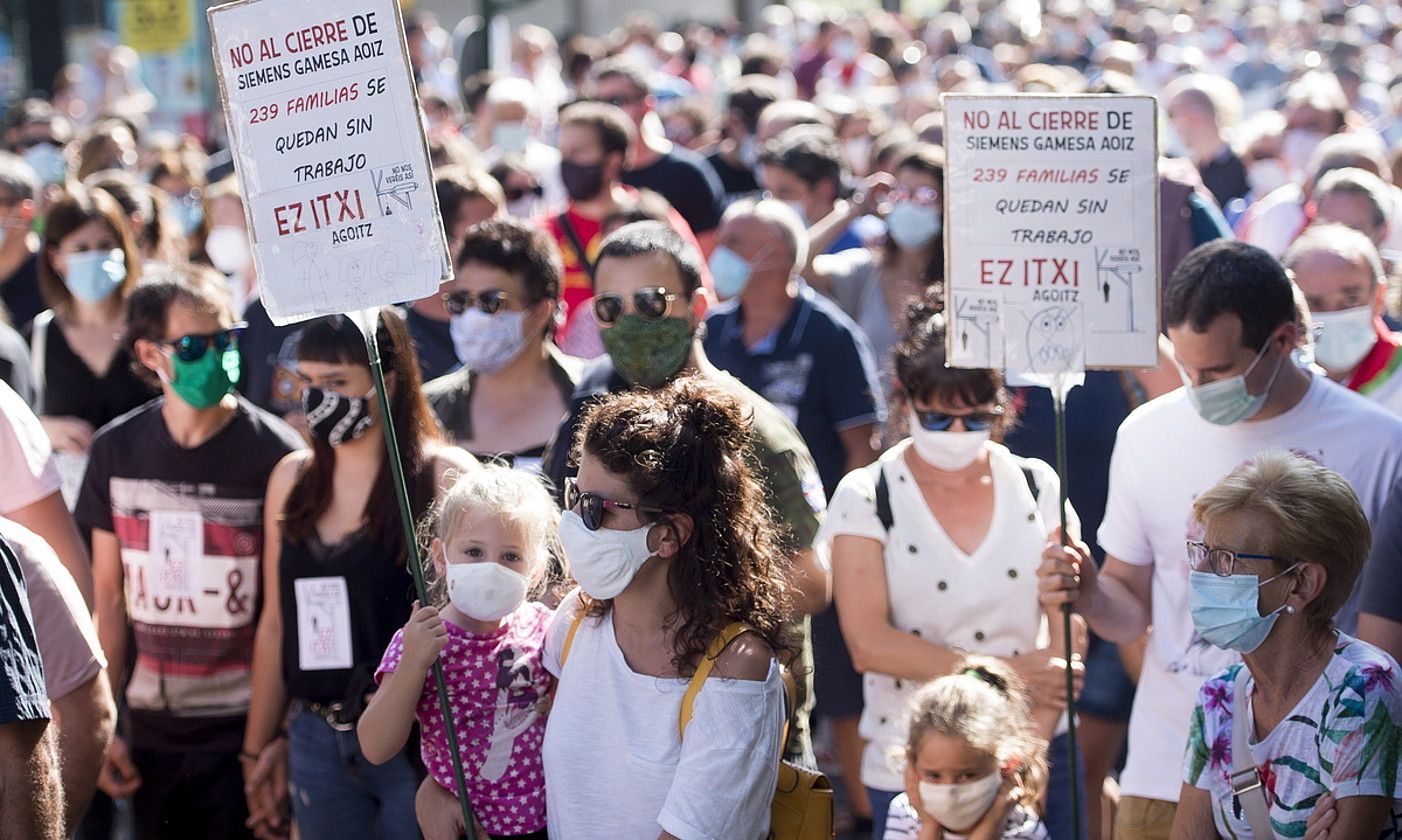 Uztailean Agoizko lantegiaren itxieraren aurka eginiko manifestazio, Iruñean. IÑIGO URIZ / FOKU. Uztailean Agoizko lantegiaren itxieraren aurka eginiko manifestazio, Iruñean. IÑIGO URIZ / FOKU.