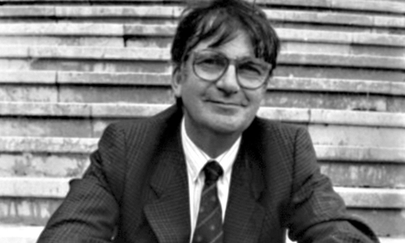 Ernest Lluch. ERNEST LLUCH FUNDAZIOA. Ernest Lluch. ERNEST LLUCH FUNDAZIOA.