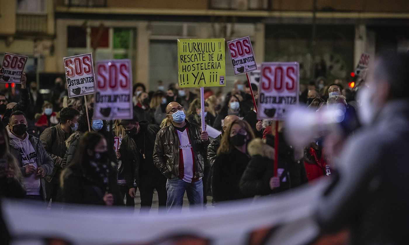 Bizkaiko ostalariek Bilbon atzo eginiko mobilizazioa. ARITZ LOIOLA / FOKU.