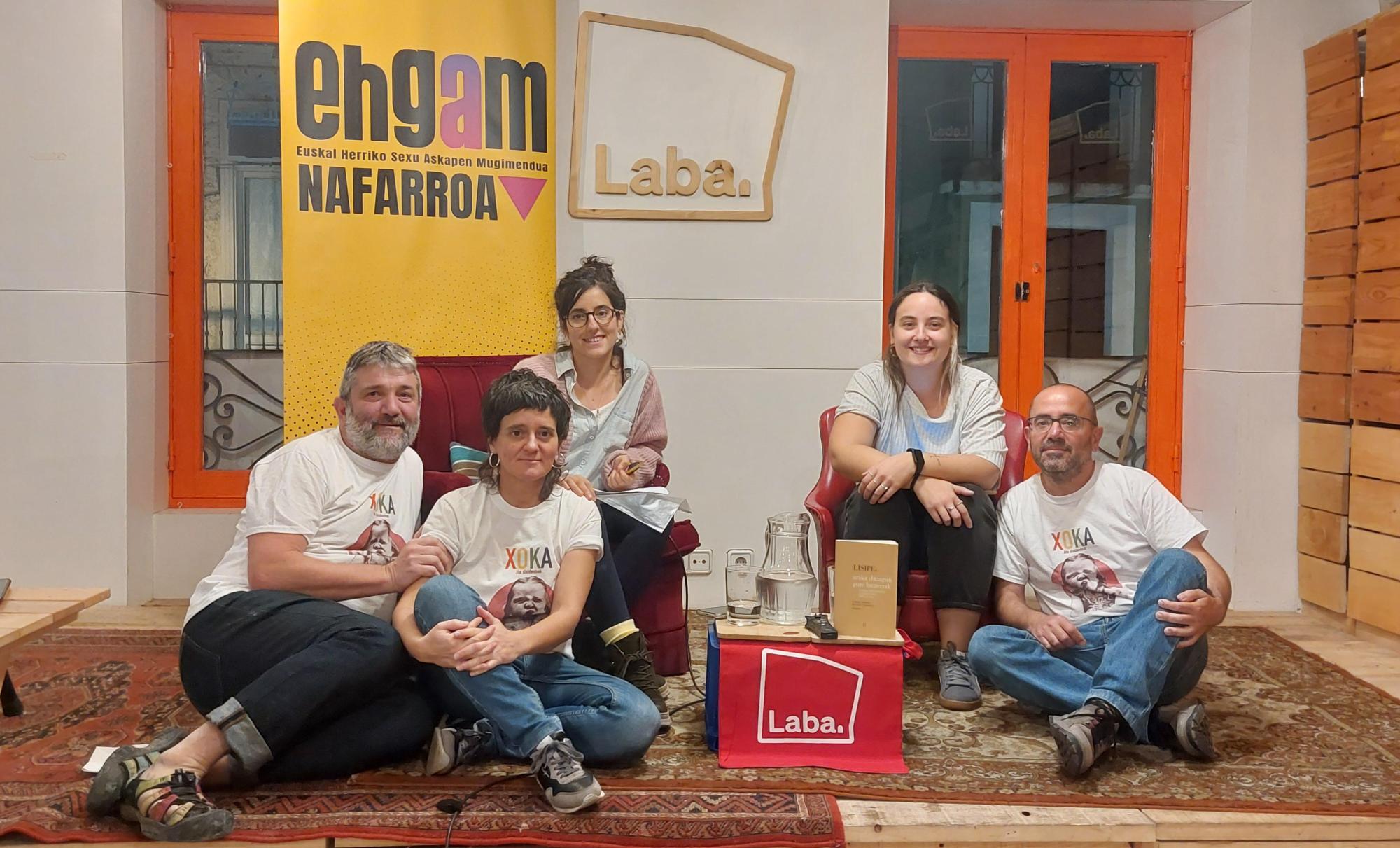 Amaia Zufia eta Ekhi Petriati Ehgam Nafarroako kideekin batera, azaroaren 5ean Laban egin zuten saioan. EHGAM NAFARROA