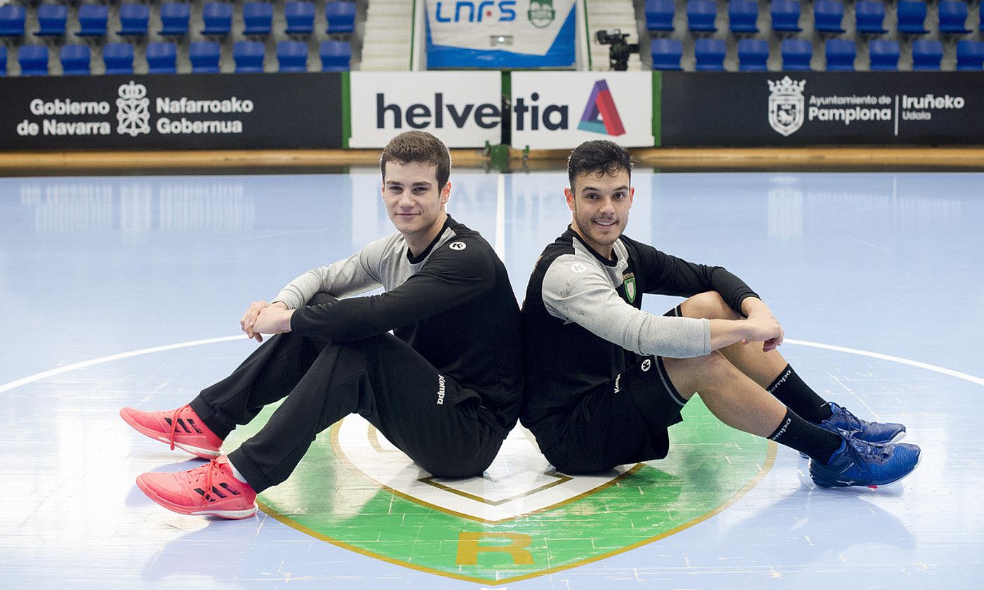 Ander Izquierdo eta Ander Torriko, atzo Anaitasunako pabiloian. IÑIGO URIZ / FOKU.