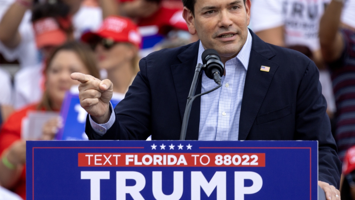 Marco Rubio senatari errepublikanoa aurkeratu du Trumpek Estatu ...