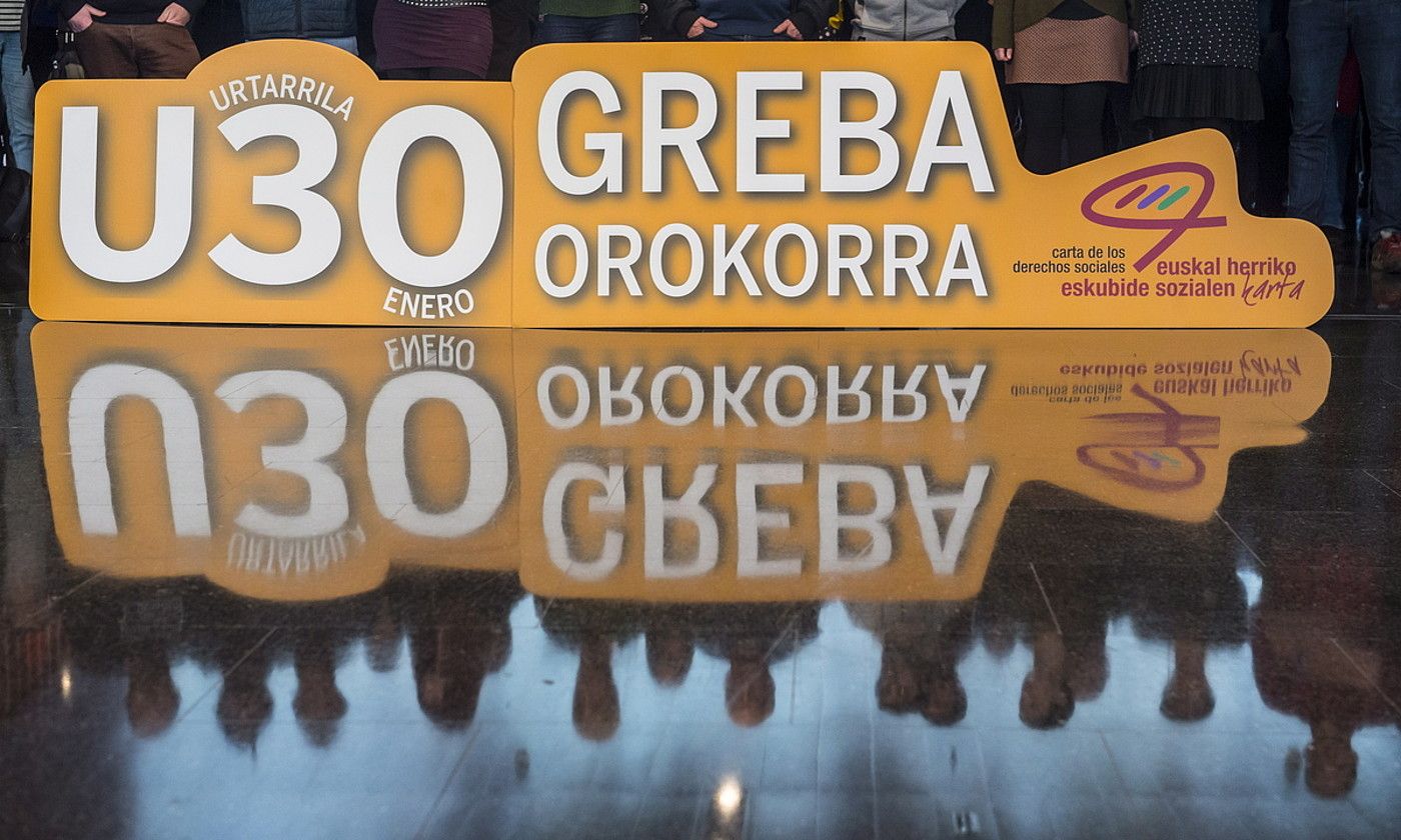 Iazko urtarrilaren 30eko greba orokorra aurkezteko ekitaldia. MARISOL RAMIREZ / FOKU. Iazko urtarrilaren 30eko greba orokorra aurkezteko ekitaldia. MARISOL RAMIREZ / FOKU.