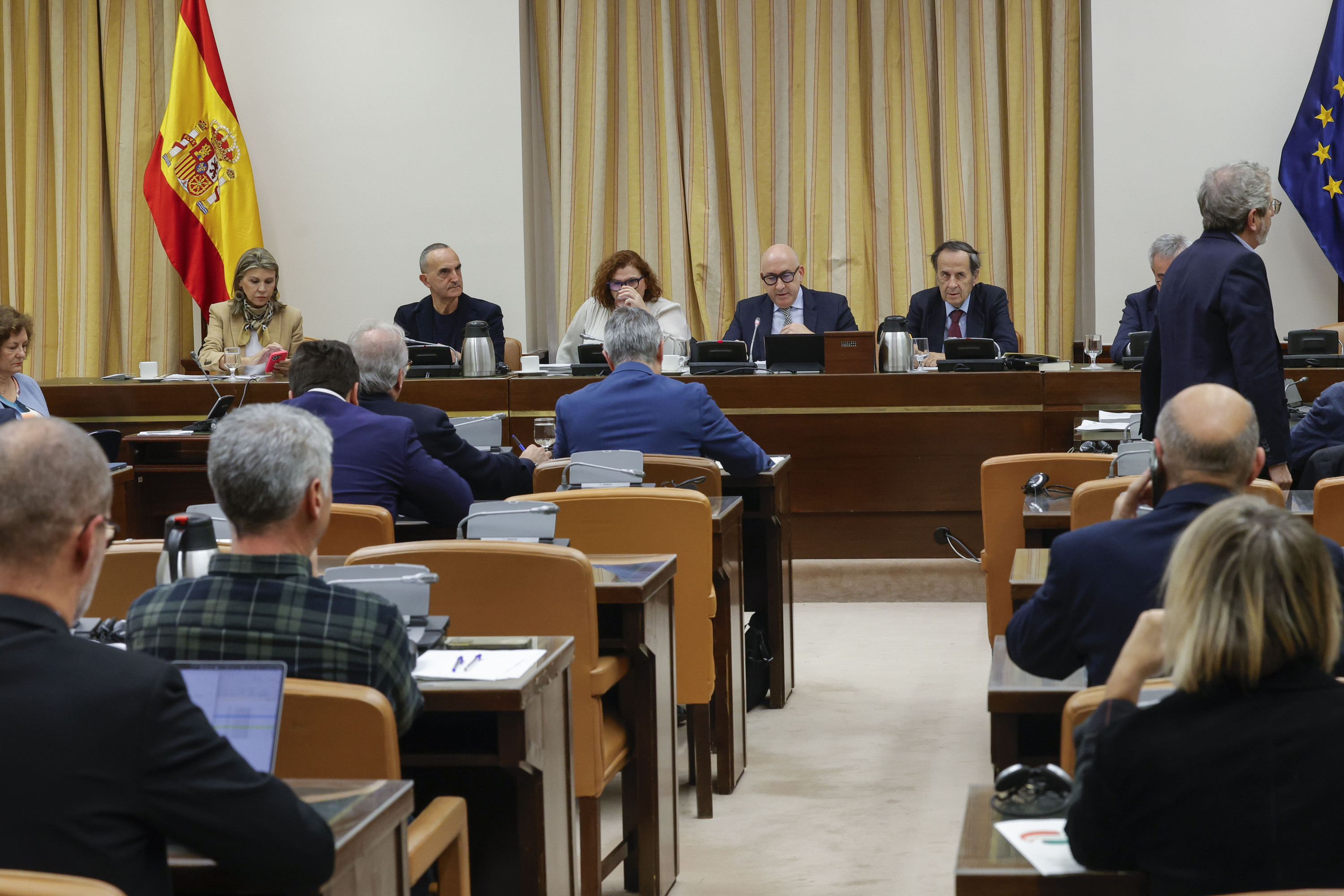 Espainiko Kongresuko Ogasun Batzordearen bilera, bart gauean. ZIPI ARAGON / EFE