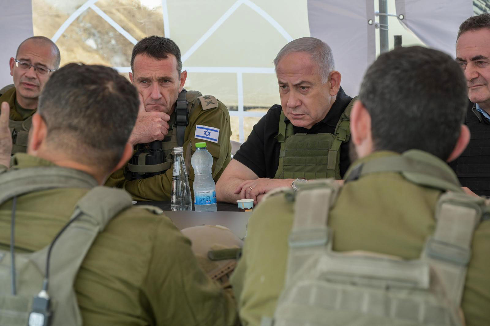 Netanyahu, herenegun, Gaza eta Israel arteko Netzarim pasabidean. EFE